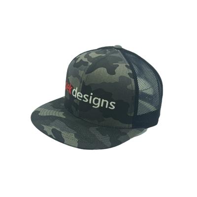 China New Fashion Snapback Camouflage Trucker Brim Hat Black Flat Mesh Hat Custom Snapback Hat for sale