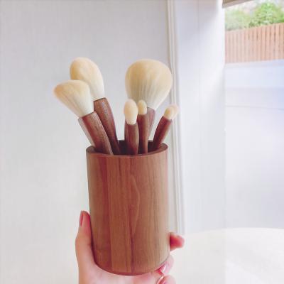 China Angular Blush Soft And Comfortable With Walnut Handle Makeup Brush Powder Brush Fiber Brush for sale