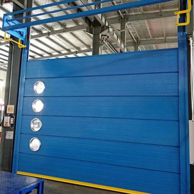 China Modern Industrial Stacking Folding Wind-resist Door For Factory Warehouse en venta