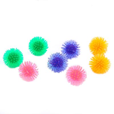 China Sustainable Portable High Quality Small Pet Supplies Cat Toys Small Spike Ball Cat Ball Toys for sale