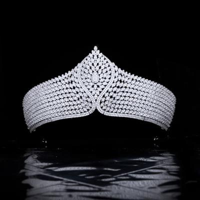 China Delicate Contracted High-end Luxury Wedding Bridal Hair Jewelry Bridal Crown Headpiece Accessories for sale