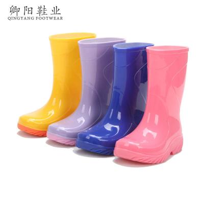 China Fashion Trend Manufacturer Factory High Quality Kids Monogrammed Cartoon Giraffe Rain Boots in Macarons Color for sale