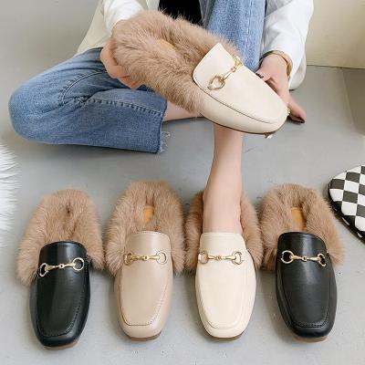 China Fashion Trend Design Fall Faux Fur Sandals Latest Fashion Outdoor Warm Fuzzy Slip On Classic Fluffy Slides Ladies Mules Sandals for sale