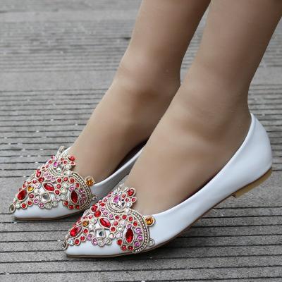 China Autumn Flats Ladies Dress Shoes Summer Crystal Queen Heart Shaped Women Office Party Wedding for sale