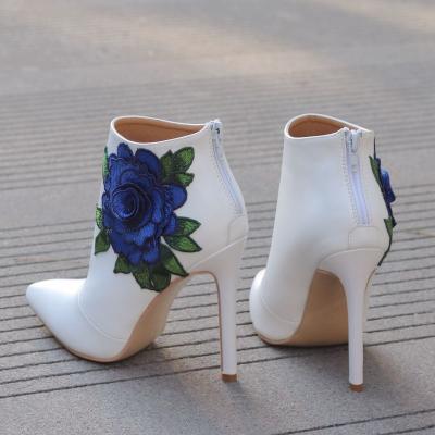 China Crystal Queen Blue Flower Lace Thermal Wedding Dress Women Bridal Shoes Lady Party Prom Boots for sale