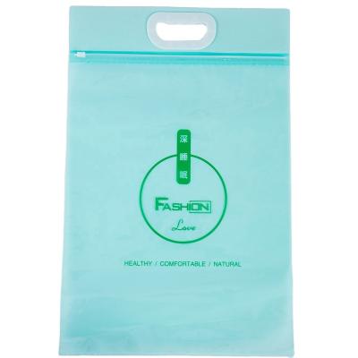 China PE PP Bag With Zipper Nonwoven Custom Printing Frosted Plastic Packaging Bags For Bedding Pe Zipper Frosted Plastic Tote Bag for sale