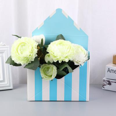 China Disposable Hot Sales Spot Envelope Packaging Flower Box Wholesale Mini Gift Flower Box for sale