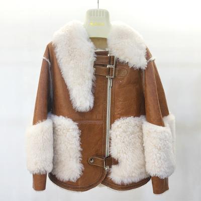 China New Design Anti-wrinkle Women Winter Real Sheepskin Coat Lamb Merino Fur Jacket And Coat For Ladies for sale