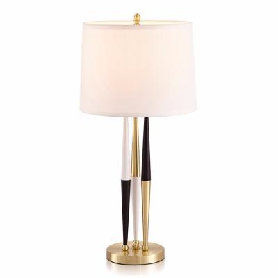 China Modern EUROPEAN Metal Table Lamp with Fabric Shade for Living Room Bedroom and Hotel Decoration Table Lamp Table Light for sale