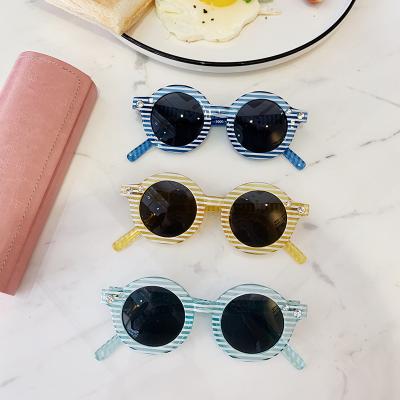 China Fashion 2023 new fashion sunglasses striped around UV protection Diamond-embedded children's sunglasses for sale