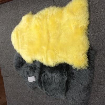 China Factory Direct Fur Sheepskin Decoration Blankets Soft Genuine Fur Home Single Skin Throw Blanket Anti-skid Blanket Wholesale Direct for sale