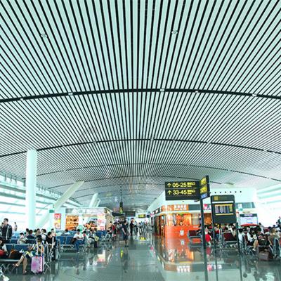 China Commercial Space Ceilings Integrated Decorative Aluminum Linear Strip Ceiling Metal Plank Ceiling for sale