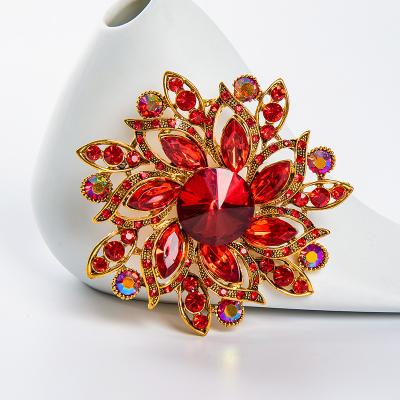 China Fashion Flower Crystal Brooch Pin For Women Rhinestone Bouquet Brooches Large And Colorful Pins Scarf Clip Jewelry Gifts for sale