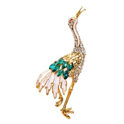 China Wholesale Fashion Gold Plated Diamond Bird Peacock Brooches Rhinestone Crystal Animal Crane Brooch Pins Costume Accessories for sale