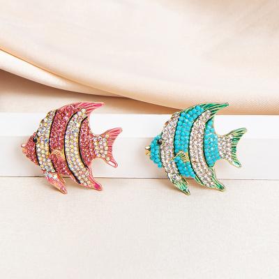 China Wholesale Fashion Oil Drip Enamel Animal Fish Hijab Brooch Women Colorful Fish Shape Rhinestone Brooches Bulk for sale