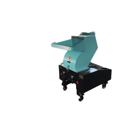 China Factory (sg-230f) PC700 Plastic Jar Machine OEM Products Single Phase Automatic Pet Bottle Crusher for sale