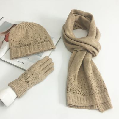 China Diamond Wool Hat And Scarf Knitting Set Three-Piece Set Of New Hot Fashion Wool Knitting Hat And Scarf Knitting Set for sale