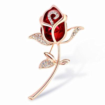 China Fashionable Wholesale Designer Rose Pin Brooch Fashion Glass Crystal Brooch for sale