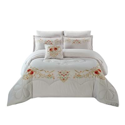 China Disposable Luxury Floral Bed Sets for sale