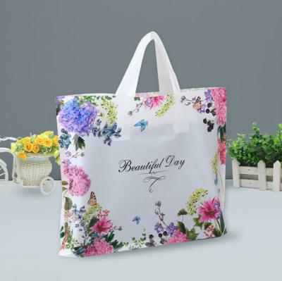 China Recyclable Eco Friendly Plastic Bag Packaging Plastic Bag With Custom Logos Print for sale