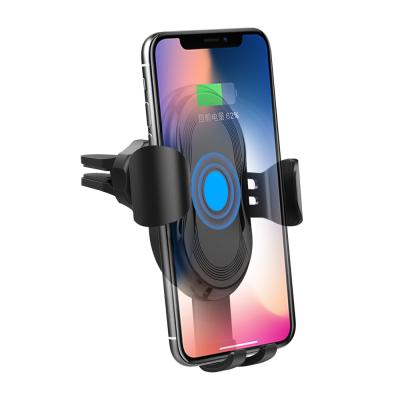 China QI Mobile Phone 2020 Us Wireless Charger Mount Qi Car Sensor Auto-Fixing Wireless Auto Charger for sale