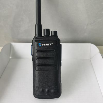 China Customized Best Quality OEM Walkie Talkie Factory Price Walkie Talkie Headset Two Way Radio V618A 400 for sale