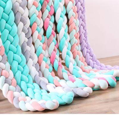 China 1M/2M/2.5M/3M/4M Length Newborn Baby Bed Bumper Plush Knot Hutch Sheer Weaving Bumper Soft Weave Baby Room Decor for sale