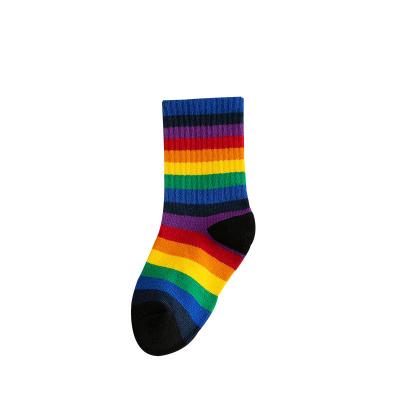 China HIGH STREET 3 packs fashion new children's socks autumn and winter boys girls casual rainbow thongs students children colorful striped socks for sale