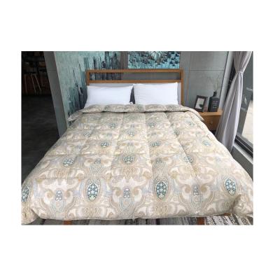 China Cotton Chinese Custom Comfort Supply Bed Quilt Folded Breathable Covering Bedding Set for sale