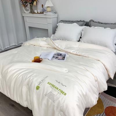 China Soft Special New Design Washable Soybean Fiber Comforter For General Use Double Comforters Quilting Fabric Winter for sale