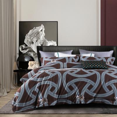 China Folded Hot-selling Household High Quality Modern Bed Four-piece Comforters Bedding Bedspreads Set Luxury for sale