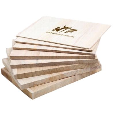 China Durable Wholesale Different Performance Wooden Wooden Martial Art Taekwondo Breaking Board for sale