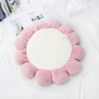 China Cars Interior Ministry Hotel Statistical Style Cute Plush Toy Seat Mat Pet Cushion Carpet For Living Room for sale