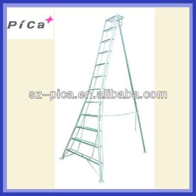 China Aluminum Welded Folding Ladders Tripod Ladder for sale