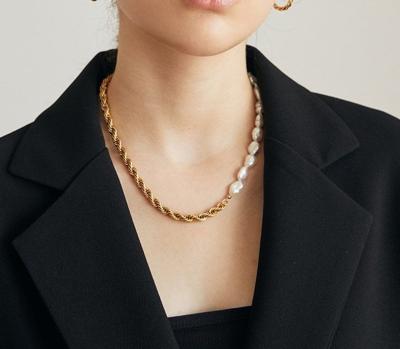 China Chunky Pearl Necklace Stainless Steel TRENDY Twisted Rope Chain Gold Half Pearl Half Rope Chain Necklace for sale