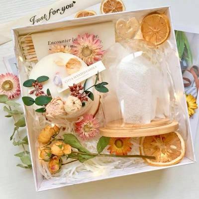 China Luxury Botanical Dried Flower Oranges Scented Candle Birthdays Candle Gift Set for sale