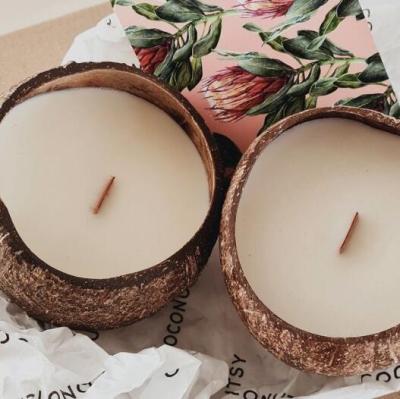 China Handmade Hawaii Valentine's Day Decoration Coconut Scented Candle Home Wax Coconut Shell Bowl for sale