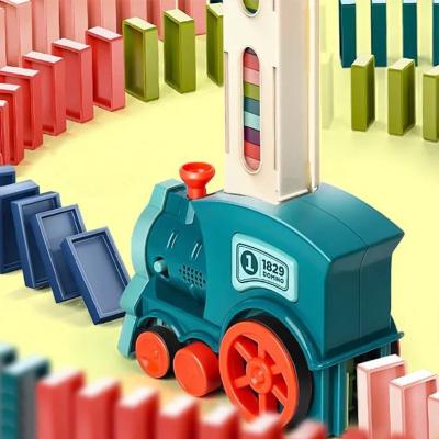 China Factory Direct Sale Early Development Train Toys Colorful Dominoes Set 40/60/80/100 Automatic Domino Train Toy 652 for sale