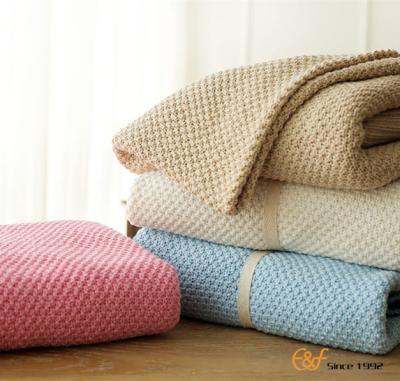 China Anti-pilling 2017 spring knitted single cotton sofa kids baby throw blamkets for sale