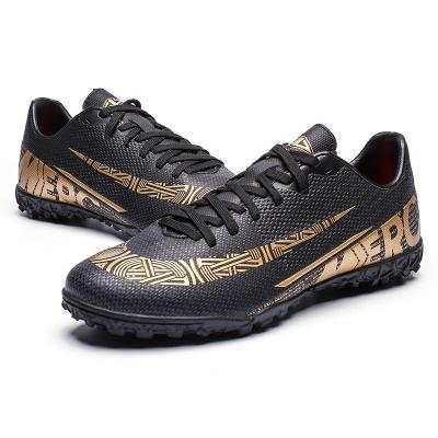 China EVA Factory direct supply women soccer shoes indoor and outdoor football soccer sports shoes best selling customized shoes for sale