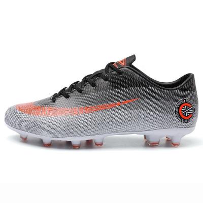 China 2021 EVA FACTORY FOOTBALL SHOES New Fashion Indoor And Outdoor Sports Shoes Breathable Sweatproof Soccer Shoes JORMASTYLES for sale