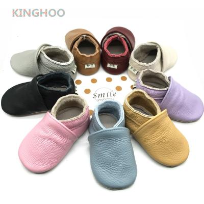 China Baby Shoes Flat Soft Unique Leather Moccasins Shoes Baby Crib Shoes For Boys Girls for sale