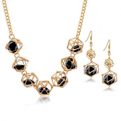 China 2022 New ALLOY Gold Plated Dangle Drop Fashion Crystal Earring And Necklace Set Jewelry for sale