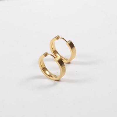 China 2022 New Fashionable Wholesale 18K Gold Plated Stainless Steel Hoop Earring Simple Gold Earring Tarnish Free for sale