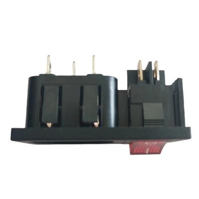 中国 15A 250V パネルマウント IEC C14 ボート形ロッカースイッチ付き入口ソケット 販売のため