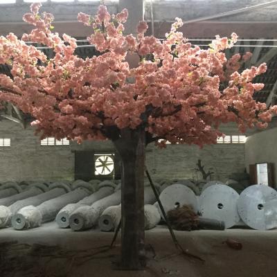 China Artistic Customized Shape Artificial Cherry Blossom Tree Silk Flowers For Shop Decoration for sale