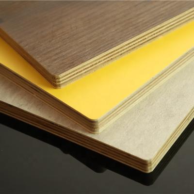 China 2020 Modern Wood Plywood 4*8 Melamine Laminated Grain Plywood for sale