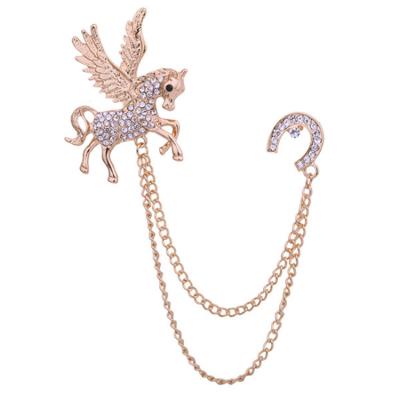 China Luxury Fashionable Diamond Unicorn Brooch Gold Plated Double Horse Brooch Chain Pin For Corsage Suits Brooches for sale