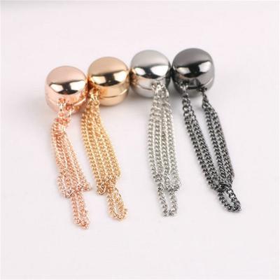 China New Fashionable Muslim Fixed Brooches Pin Strong Magnetic Chain Custom Brooch For Women Clothing Accessories for sale