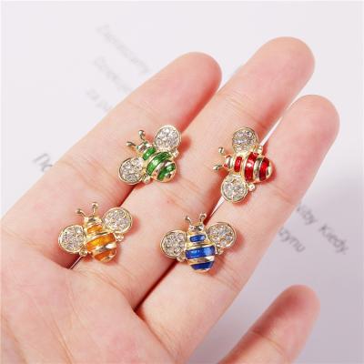 China Fashion Classic Cute Retro Faux Stone Brooch Jewelry Bee Insect Baroque Brooch For Women for sale